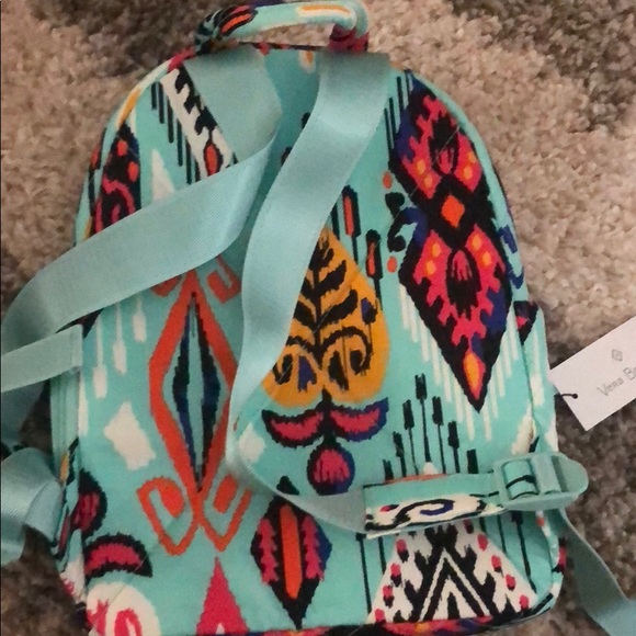 backpack - Picture 2 of 8